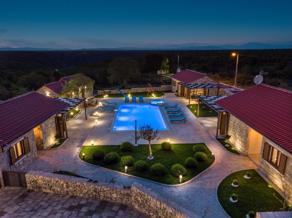 New! Promina Luxury Villa With 72Sqm Heated Pool, Jacuzzi, Infrared Sauna, Tennis Court, Media Room Bogatić Exteriör bild