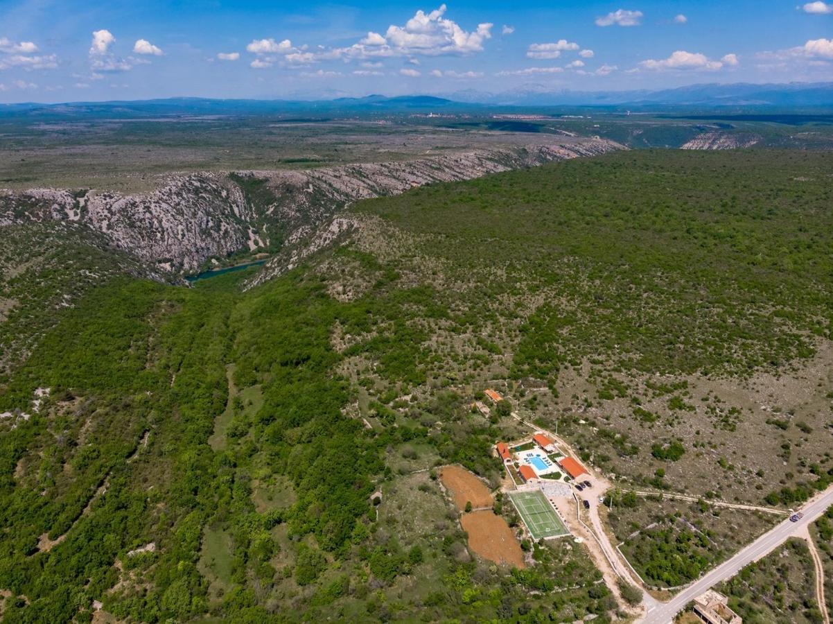 New! Promina Luxury Villa With 72Sqm Heated Pool, Jacuzzi, Infrared Sauna, Tennis Court, Media Room Bogatić Exteriör bild